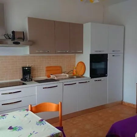 Fantastisches Haus Nur 700m Vom Entfernt By Interhome Rab Town